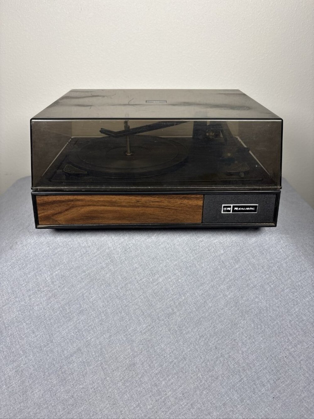 Vintage Realistic Record Player Turntable with Wood Grain Finish and Dust Cover